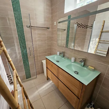 Arcachon: Charmante Maison T3 Proche Et Commerces, 2 Chambres, Wi-fi, Ideale Familles - Fr-1-319-35 別荘